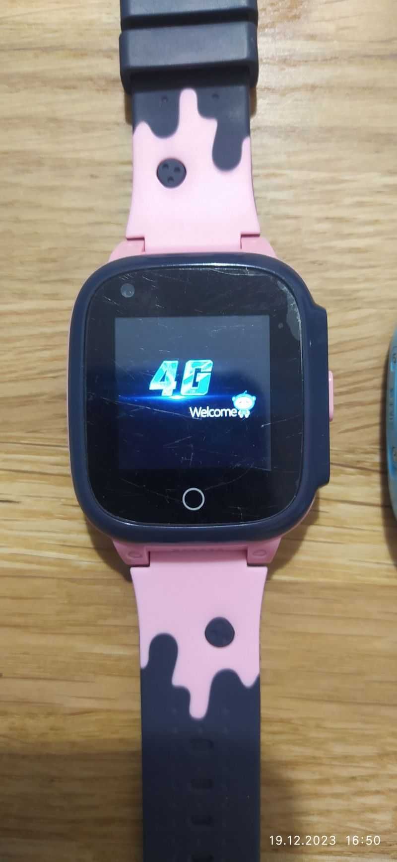 Smartwatch KidWatch model KT11 4G