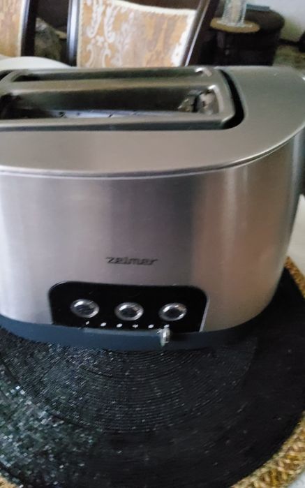 Тостер  ZELMER .