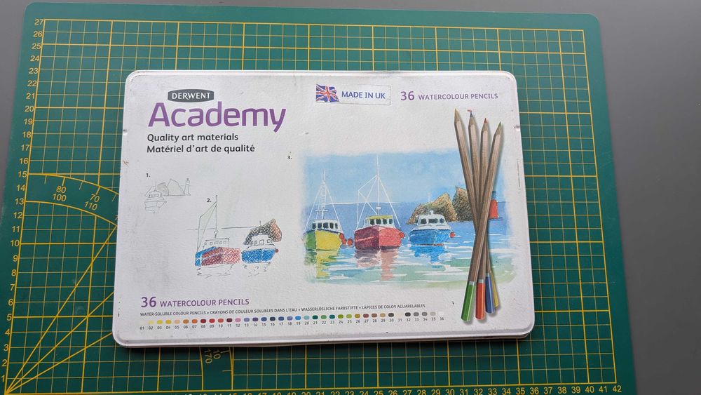 zestaw kredek akwarelowych Derwent Academy (36 szt.)