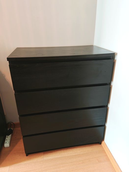 Cómoda Malm Castanho Escuro
