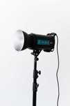 Lampa studyjna Quantuum Quadralite Pulse 300 mocowanie Bowens