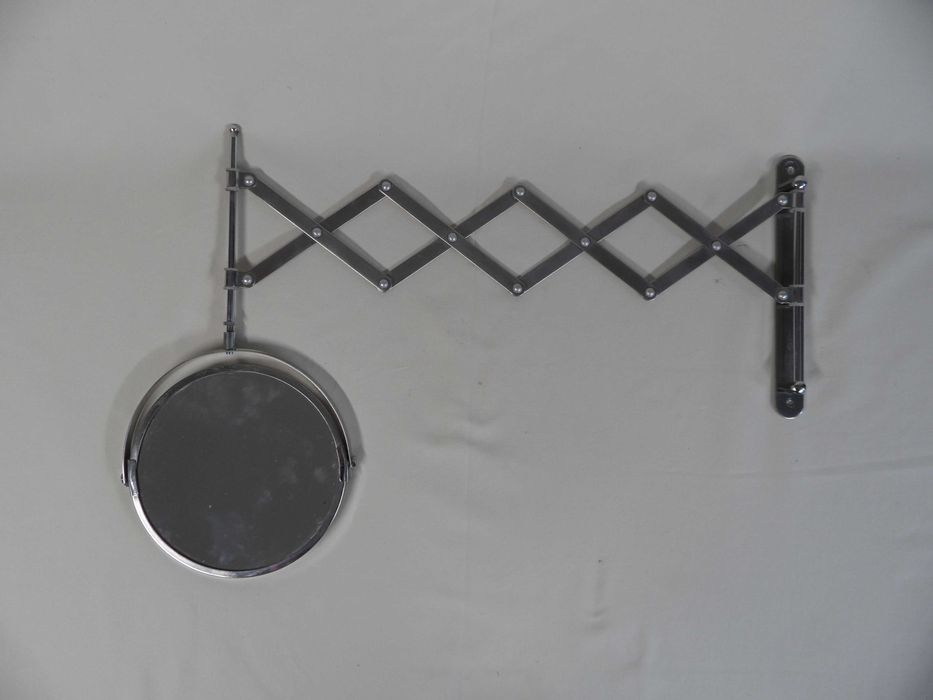 Lustro łazienkowe na nożycowym wysięgniku