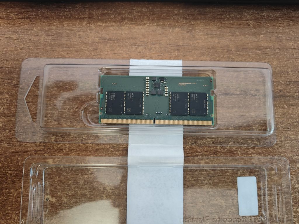 Модуль пам'яті DDR5 8GB Samsung SODIMM DDR5 5600MHz