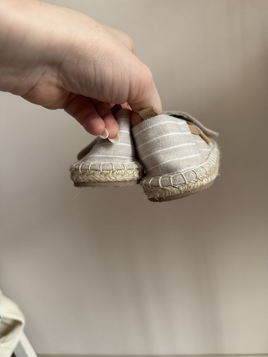 Продам дитячі мокасіни Mayoral ! 25 р