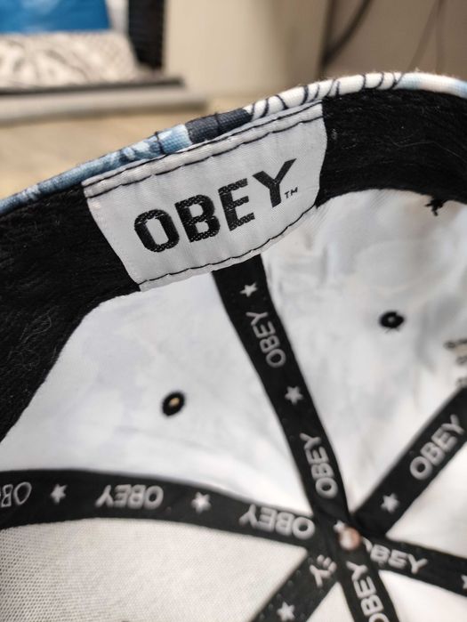 Кепка снепбек OBEY Floral