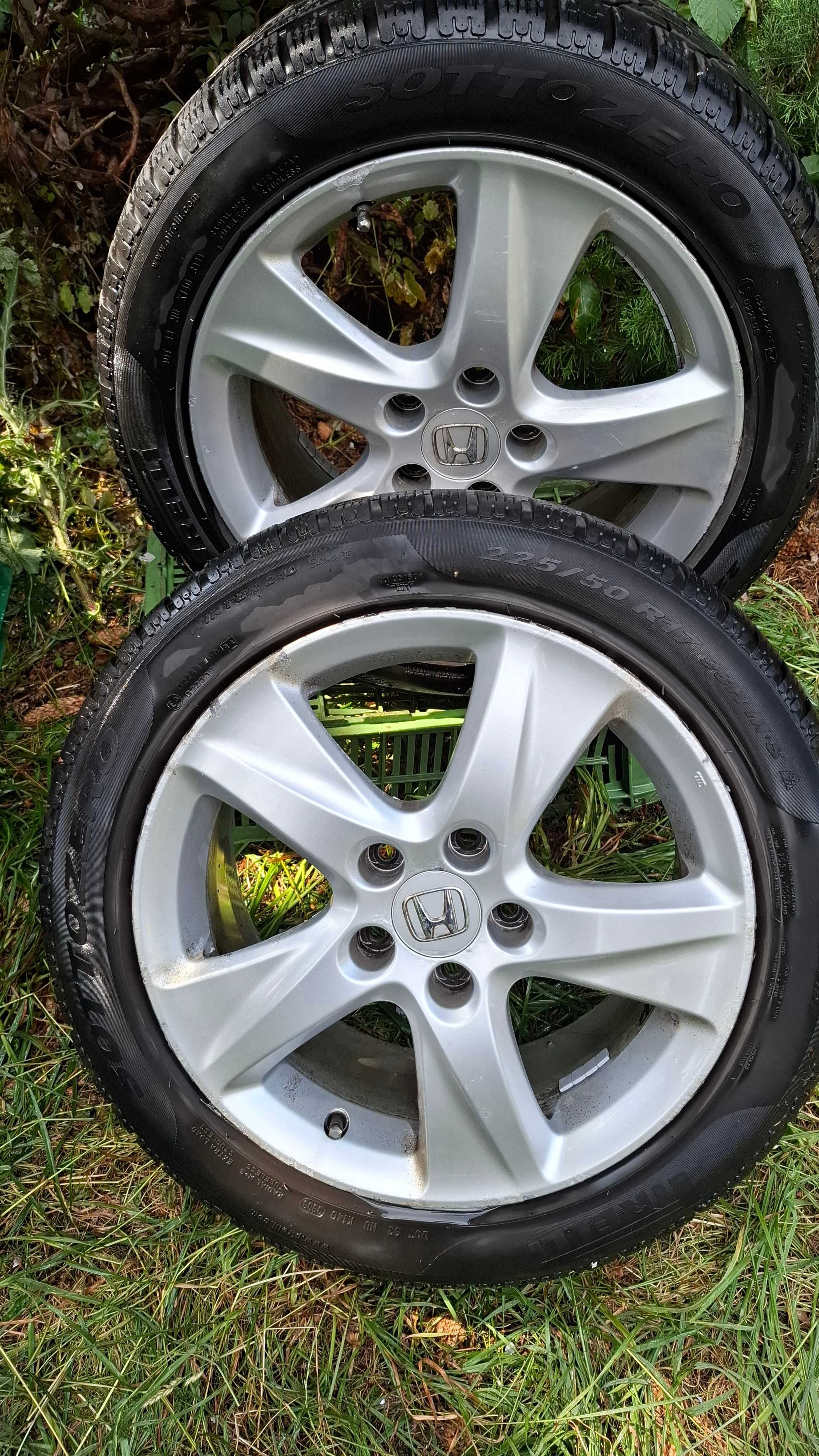Komplet kół zimowych Pirelli od Honda Accord felga 17'