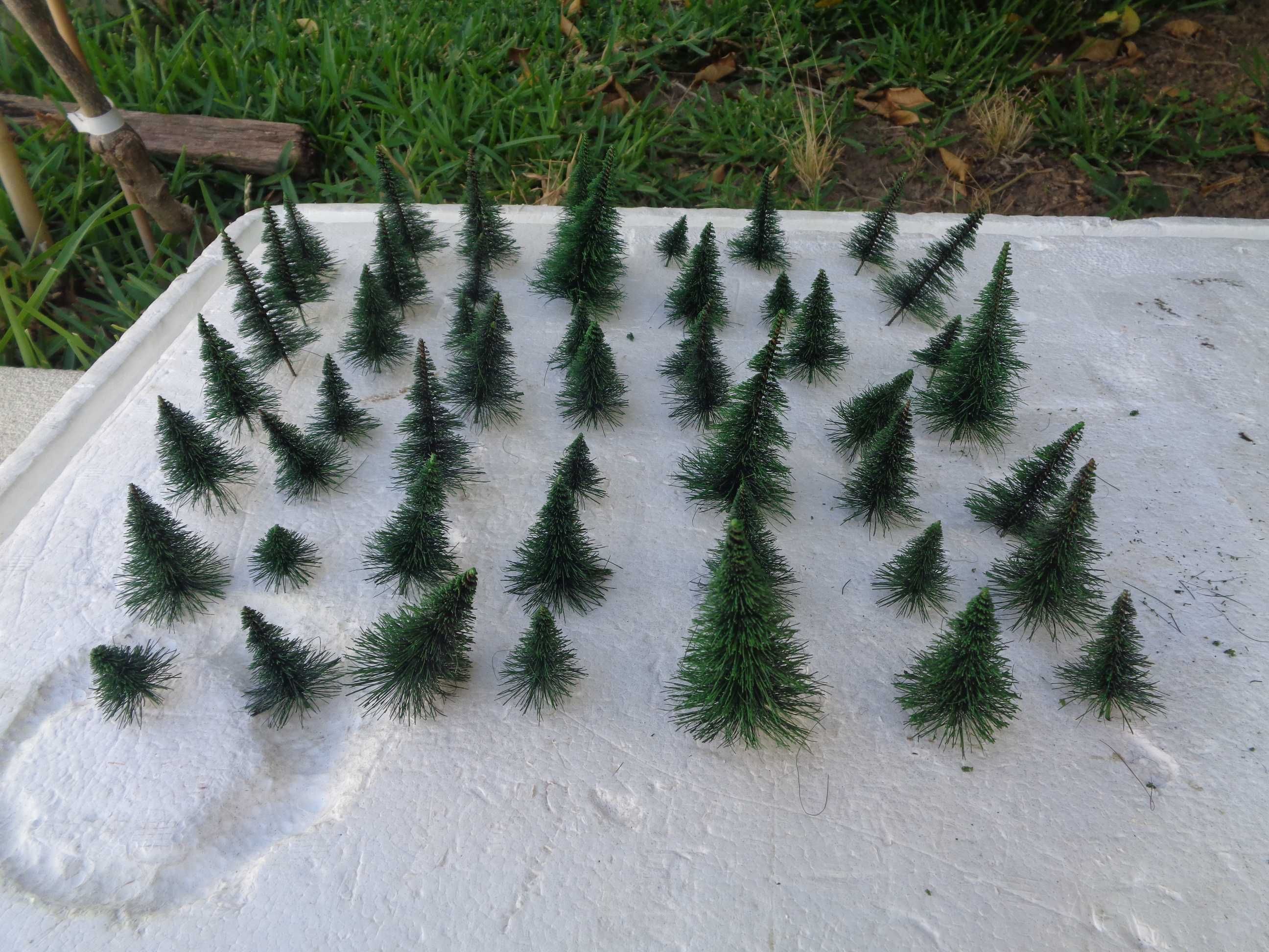 Lote de 49 arvores decorativas para pista comboio