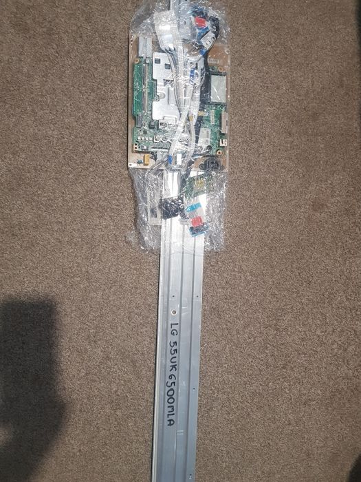 Podświetlenie, logika, płyta główna, zasil. do TV. Szczegóły w opisie.