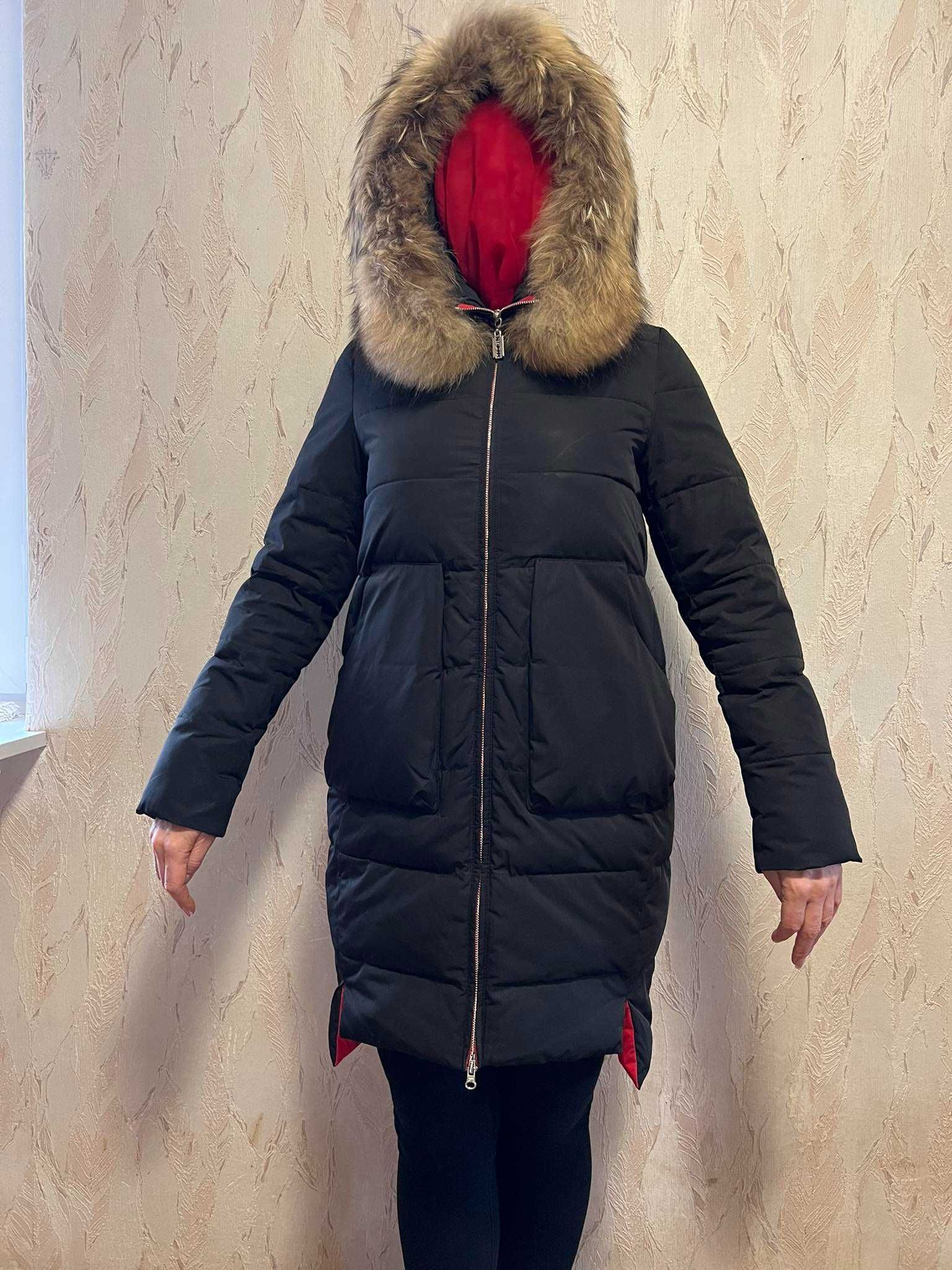 пуховик куртка  женская  зимняя с мехом 38 р