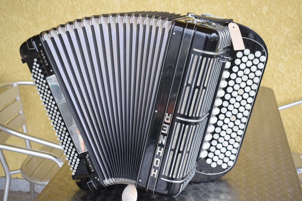 Acordeao Hohner Morino Artiste  IN 4 Voz 120 Baixox, N . 149