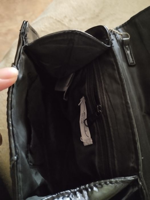 Сумка женская черная лаковая 26,5*19