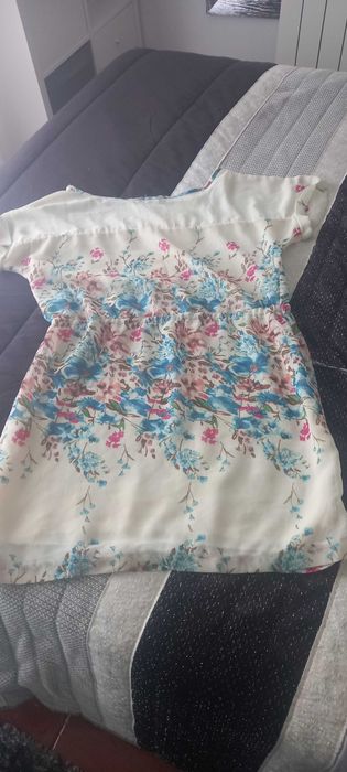 Vestido curto floral