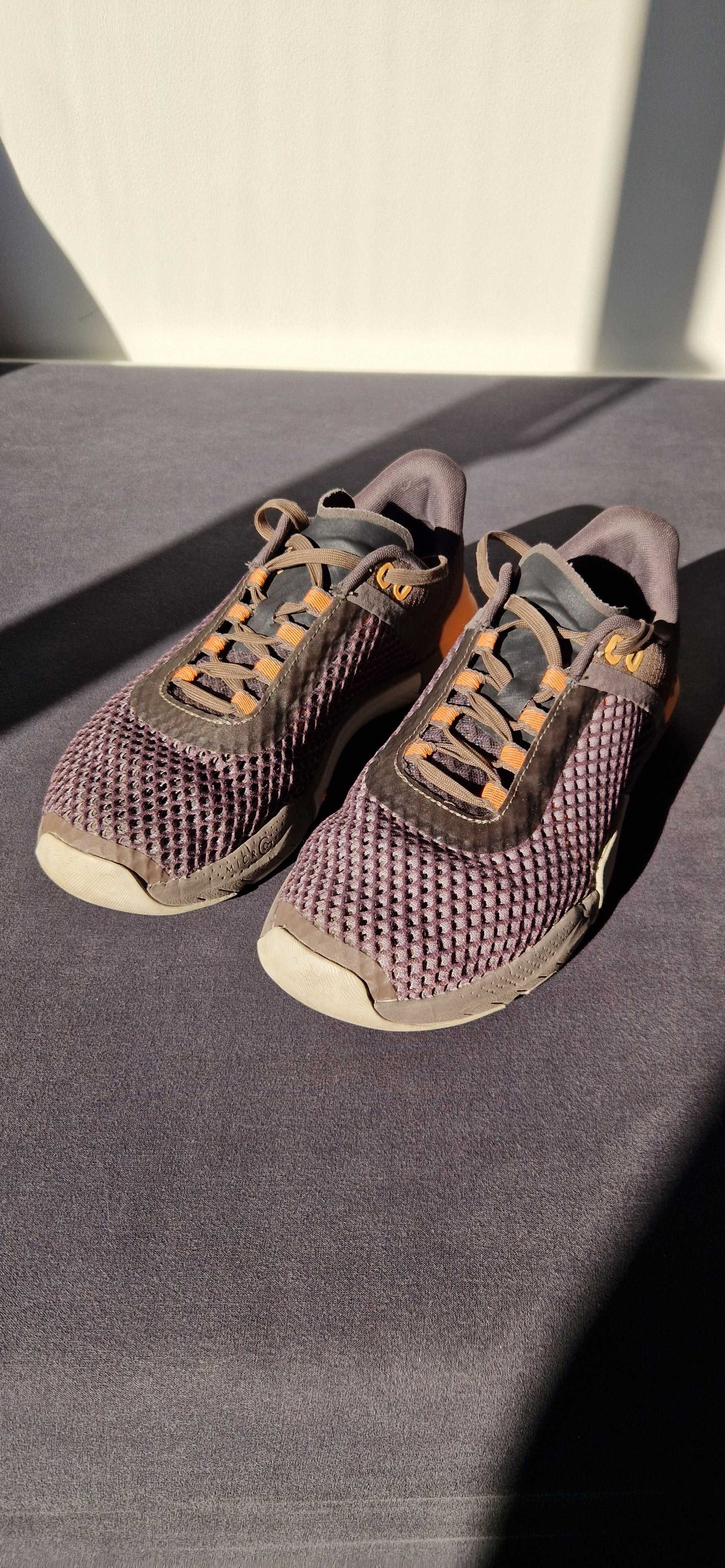 Under Armour TriBase Reign 4 (tamanho 40.5)