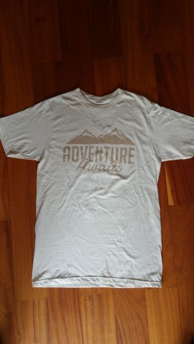 Nowa koszulka, T-shirt męski firmy Life rozmiar M kremowy Adventure