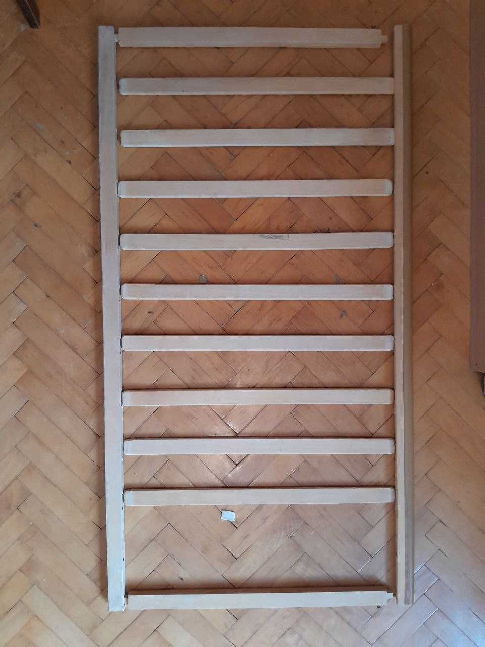 Дитяче ліжко натуральне дерево з матрасом
