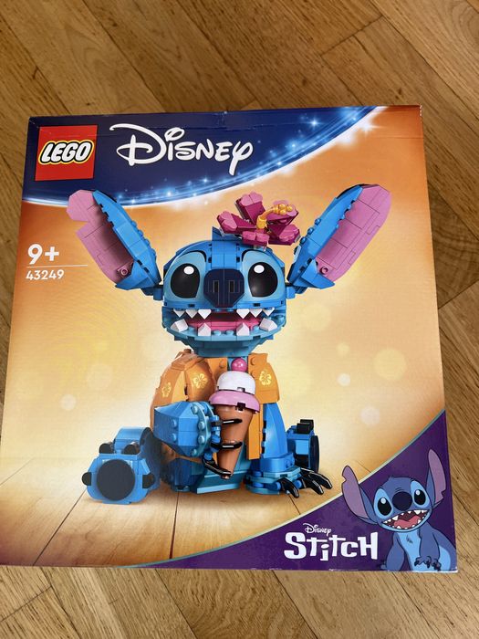 Конструктор LEGO Disney Classic Стіч 730 деталей 43249