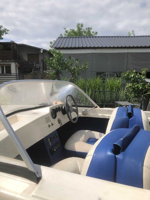 Motorówka Malibu z napędem strugowodnym