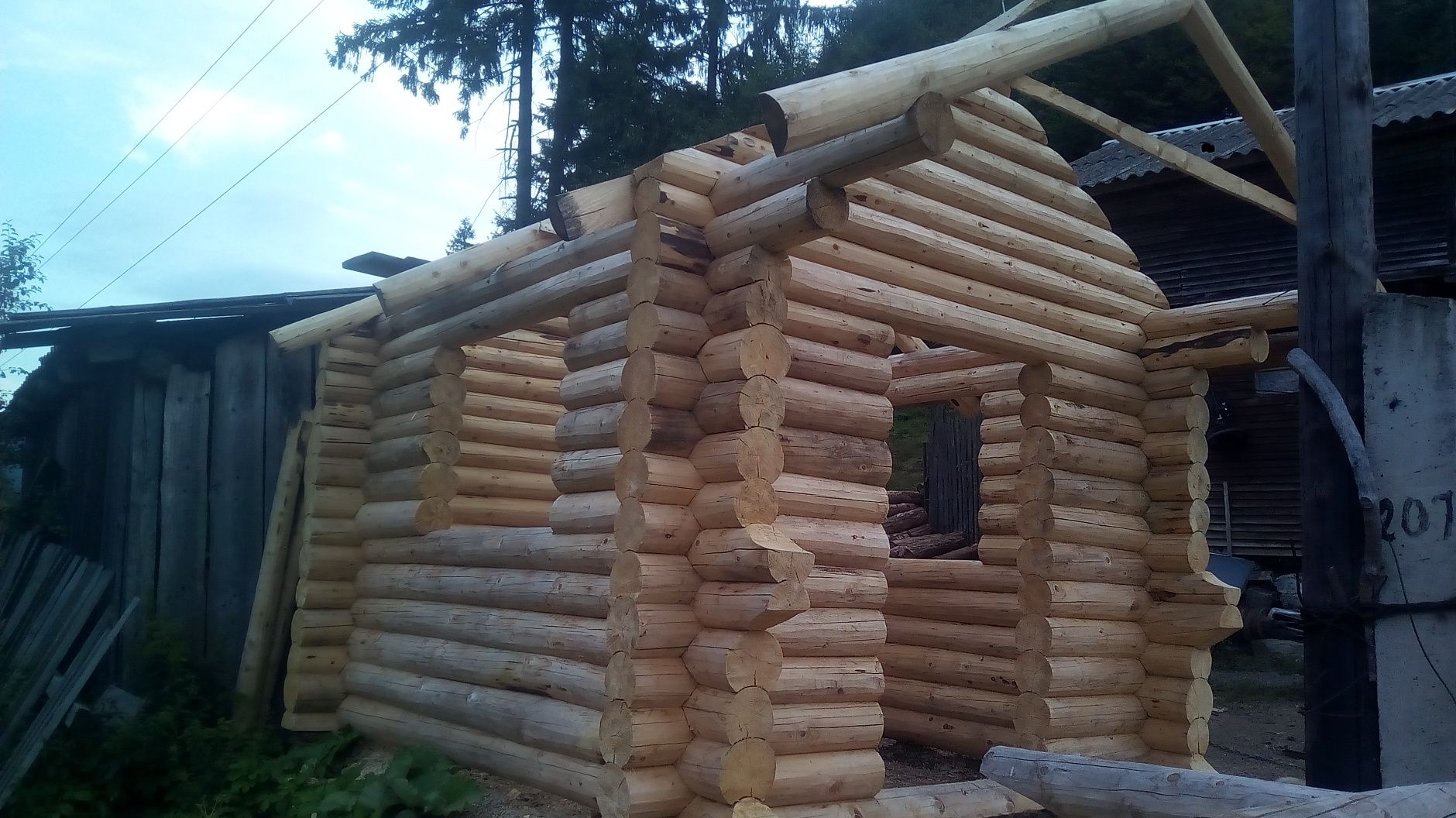 Будуемо деревяні будинки