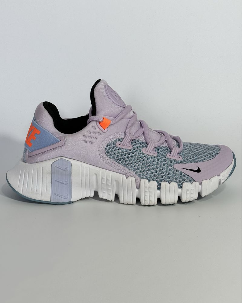 Оригінал Кросівки Nike Free Metcon 4 CZ0596-555 Кроссовки Оригинал 35