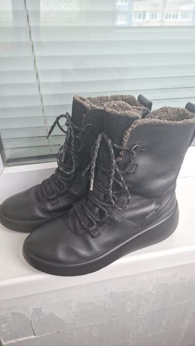 Продам зимние ботинки Ecco р 37