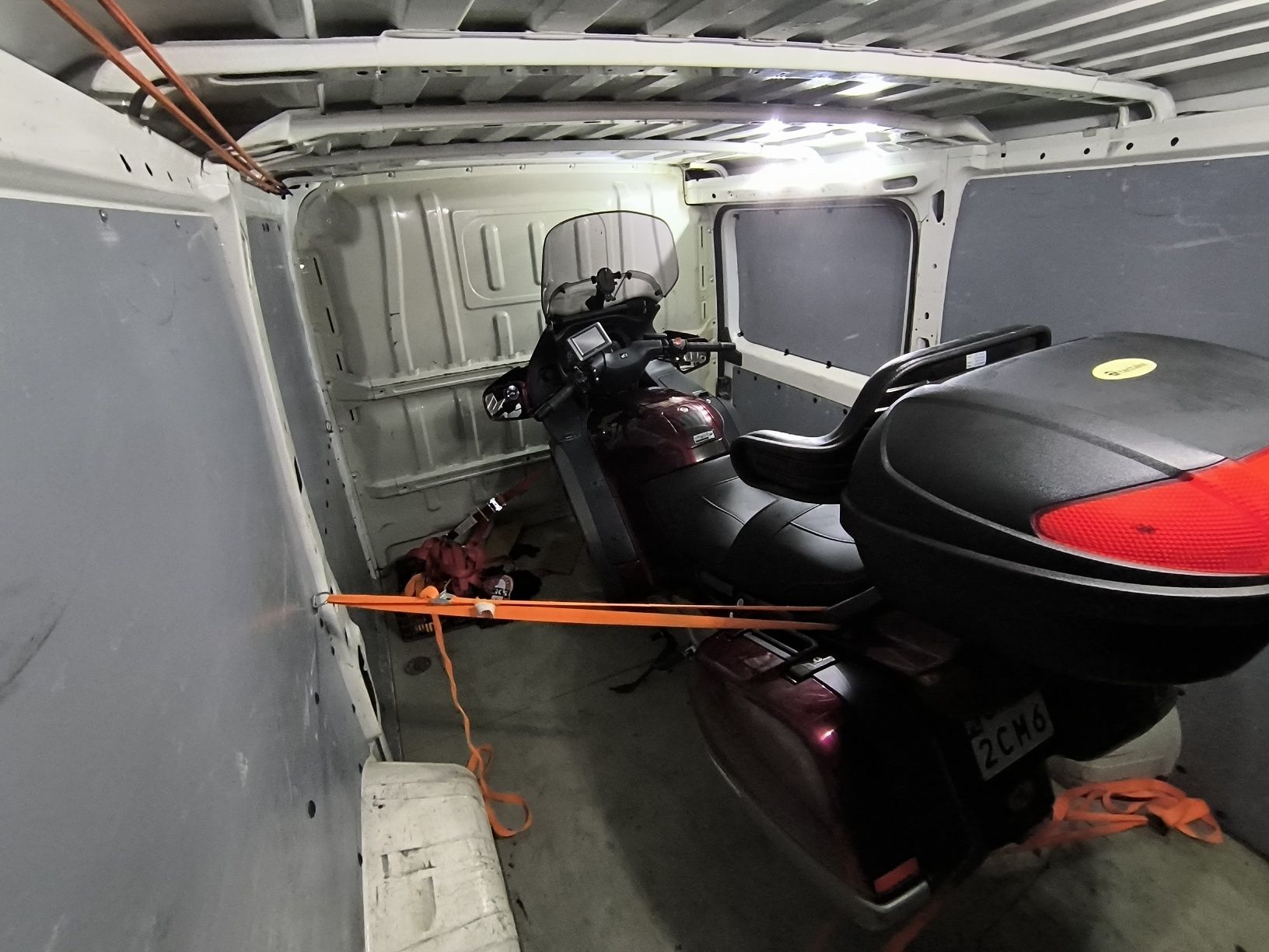 Transport towarów, motocykli, wypożyczę busa