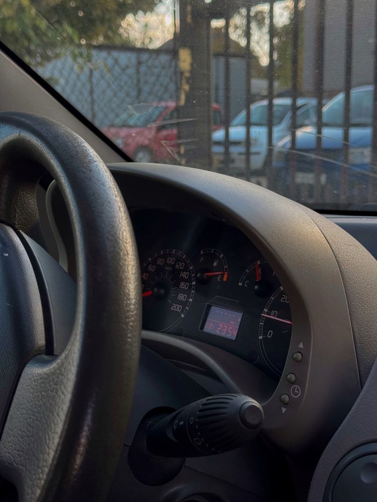 wypożyczalnia samochodów 42,99 Glovo Bolt Uber wynajem auta