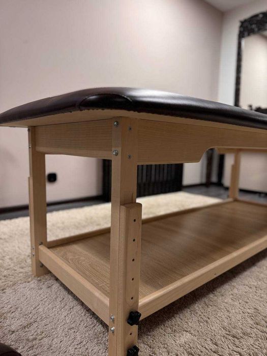 Продається дерев'яний масажний стіт