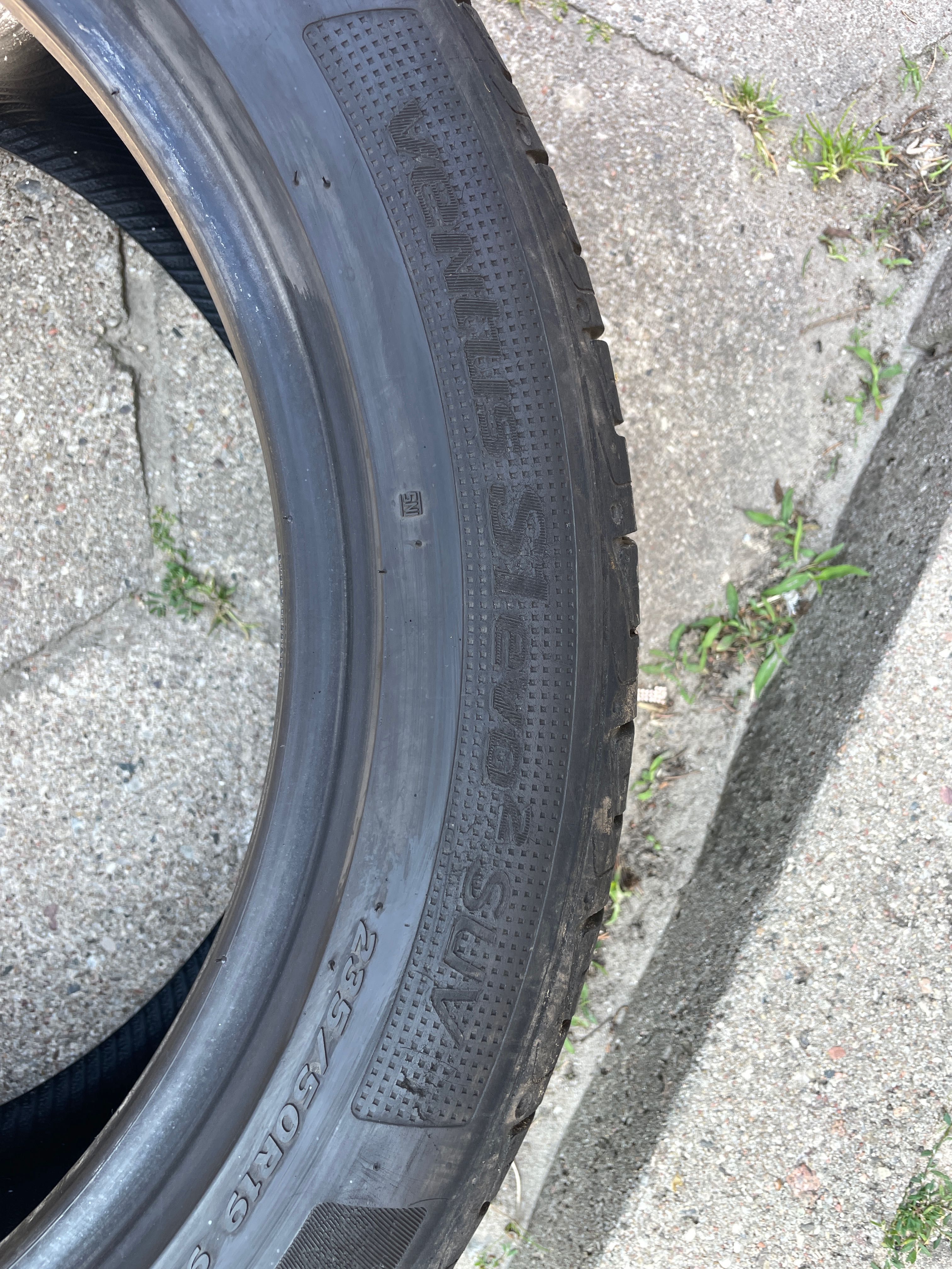 2 x Hankook Ventus S1 evo 2 SUV 235/50/19 99V