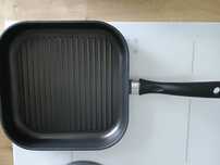 Patelnia grillowa nowa