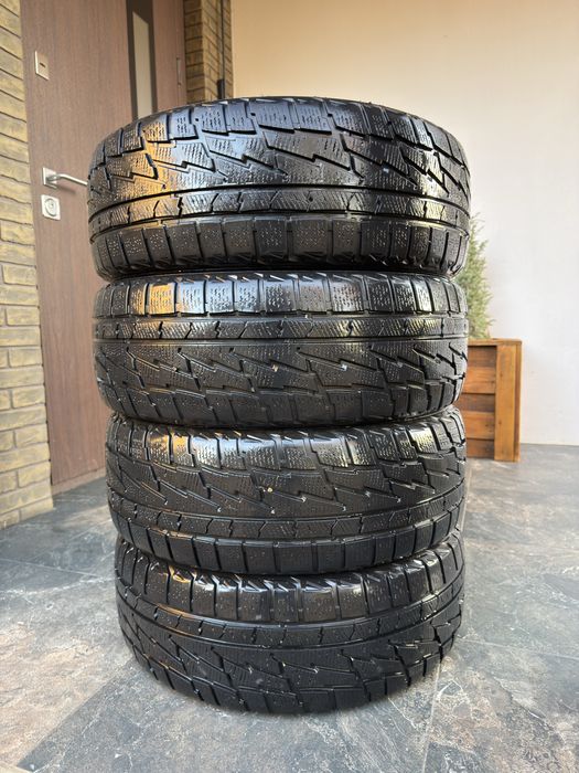 Шини зима 205/55 R16