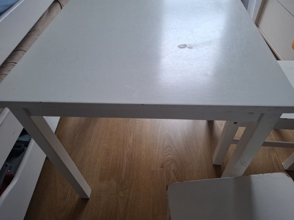 Stolik dla dzieci z krzesełkami ikea kritter