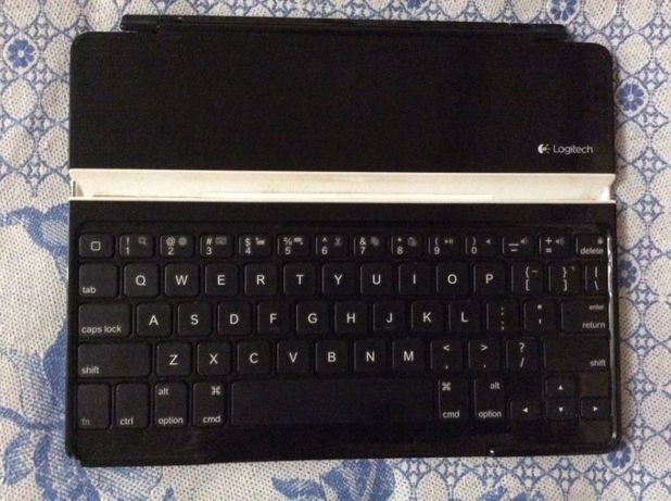 Блютуз Клавиатура кавер на айпад, Bluetooth cover iPad Logitech
