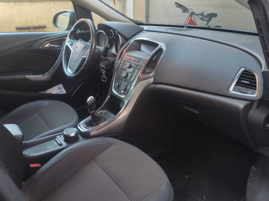 Opel Astra Cosmo 1.7 CDTI – 55.000 km – €7.500 (Negociável)