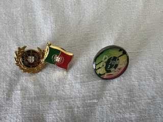Emblemas de lapela nacionais