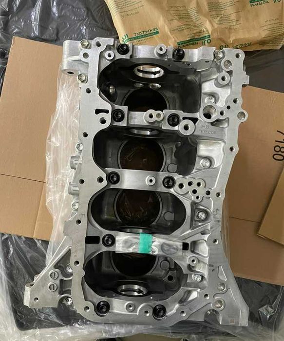 Блок циліндрів двигуна Grand Vitara 2.4L (J24B) новий оригінал