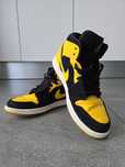 Sapatilhas air Jordan 1 Mid SE amarelas