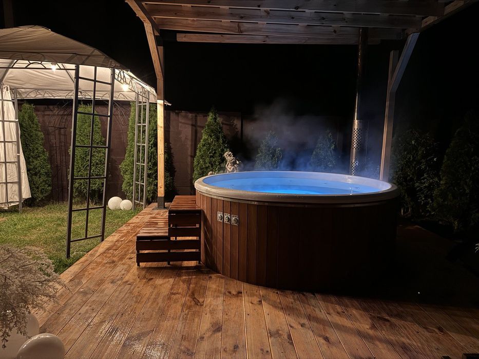 Чан с гидромасажем почасово