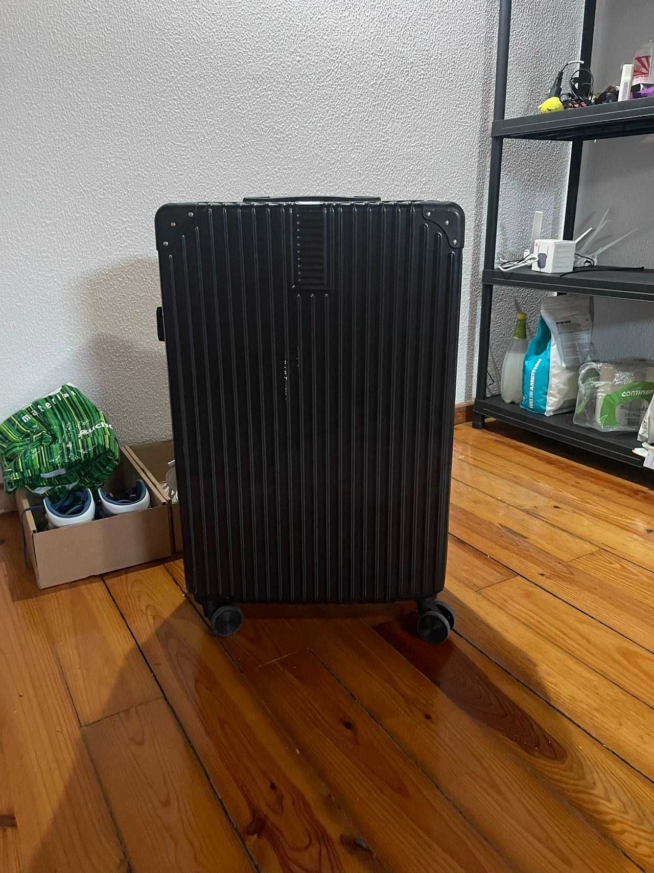 suitcase mala 24' black