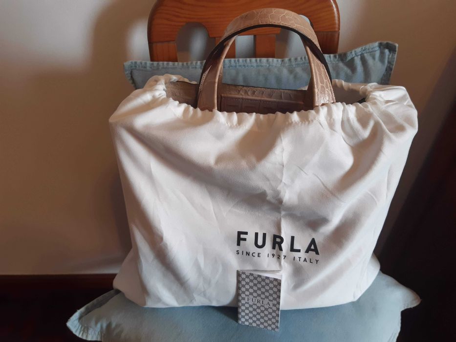 Mala original FURLA, rosa suave, nunca usada, c/dustbag e saco