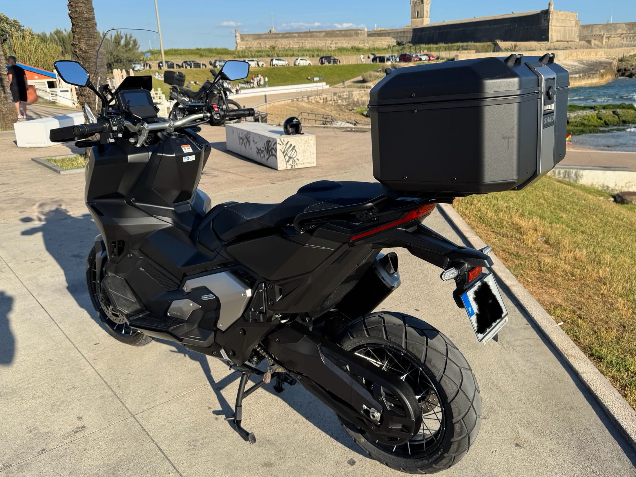 Honda X ADV 750 8milkm
