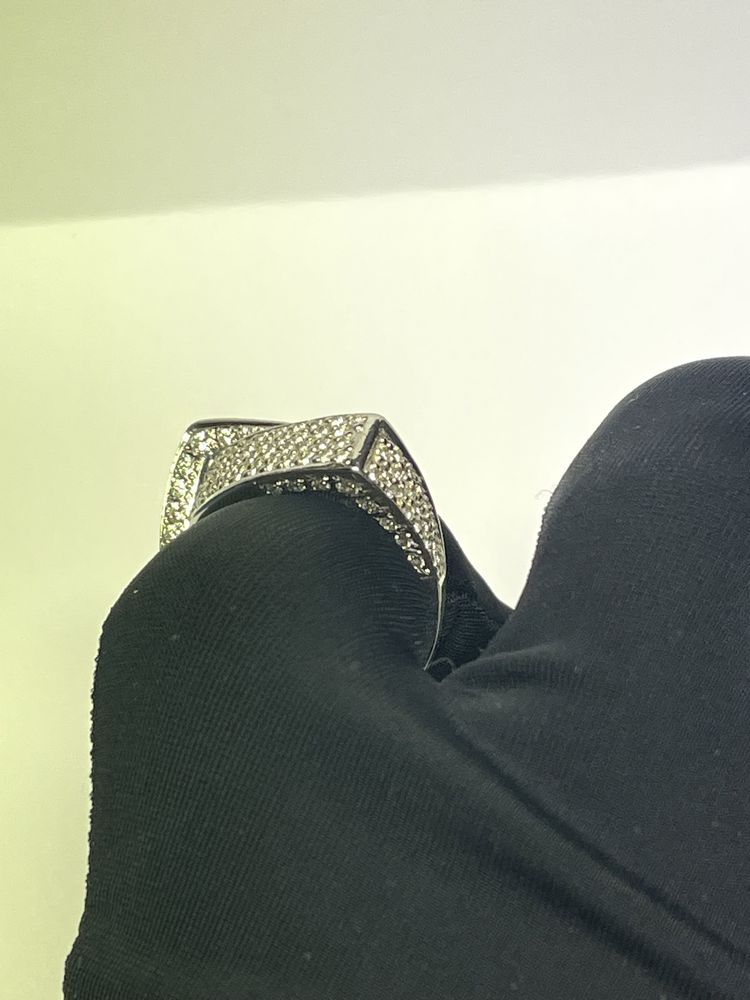 Кольцо с бриллиантами 1.78 ct