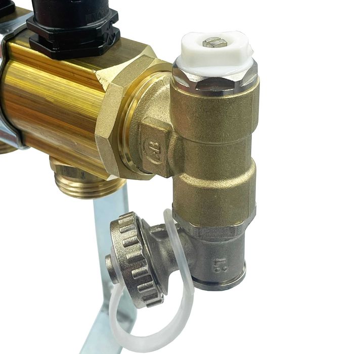 Rozdzielacz 1'' Do Podłogówki Mosiężny Z Zaworami 9 Obwodów Sekcji