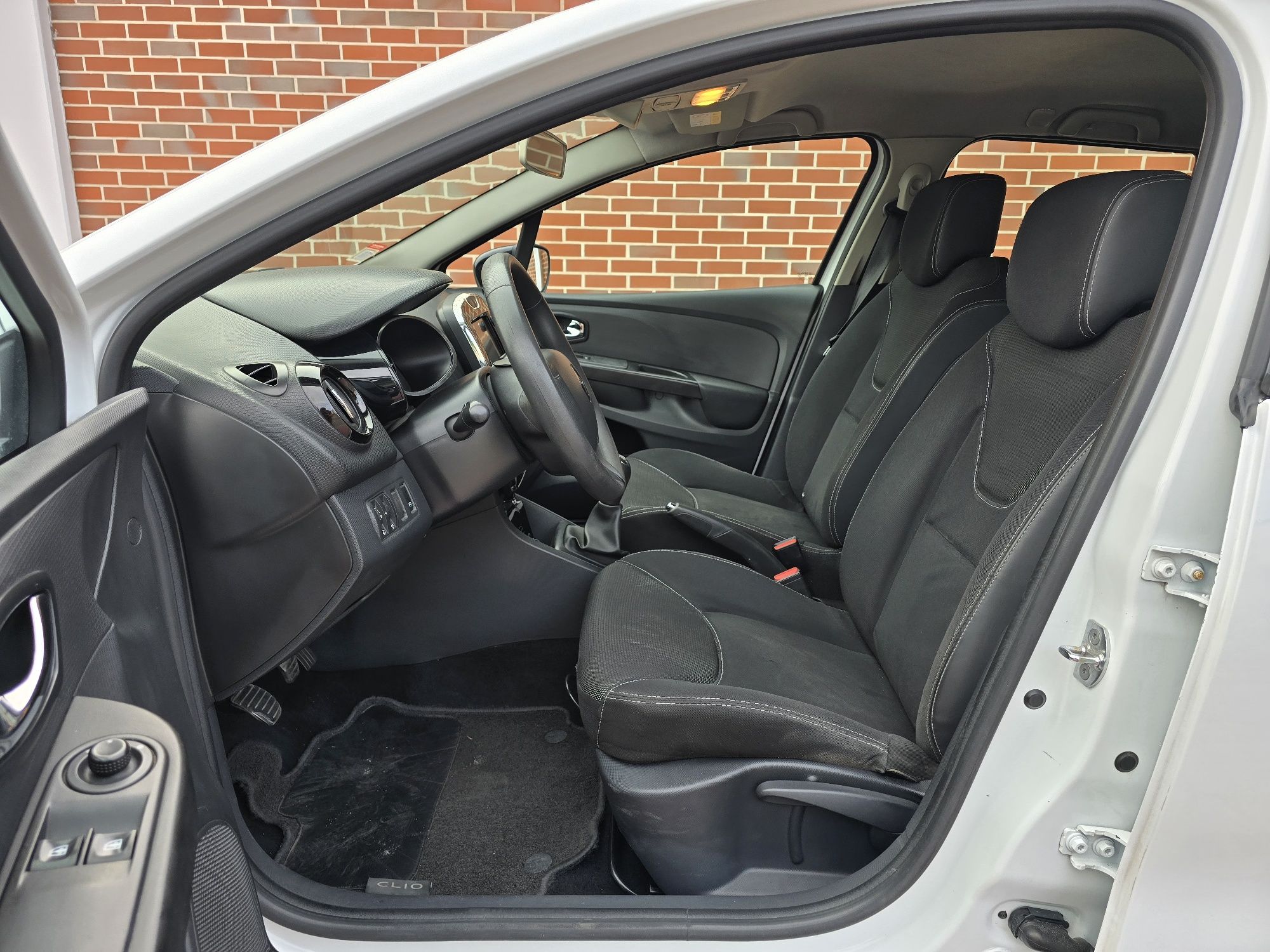 Renault Clio Sport Tourer 1.5 DCI Dynamique S