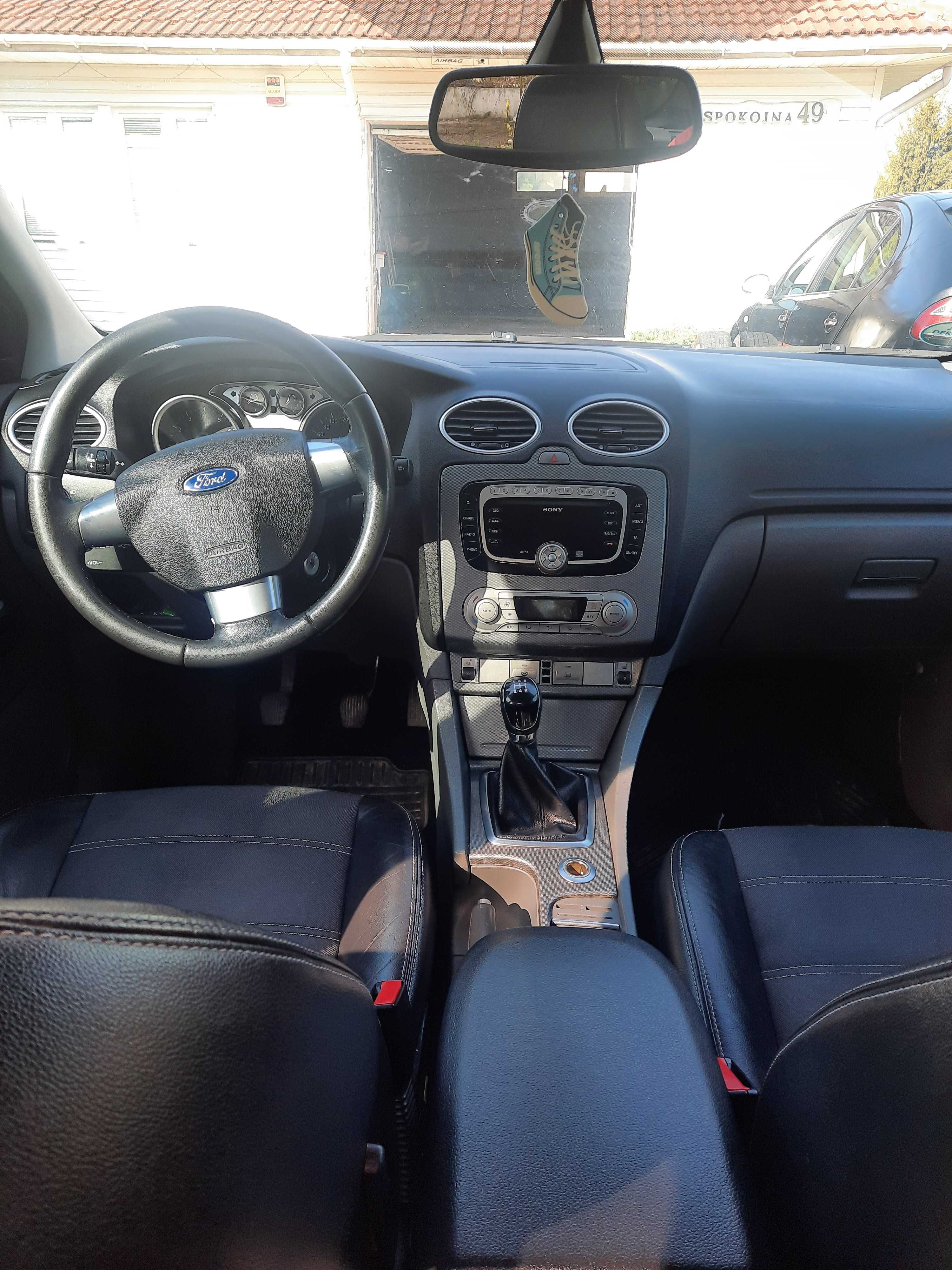 Ford Focus 1.8 Platinum X z Szwecji