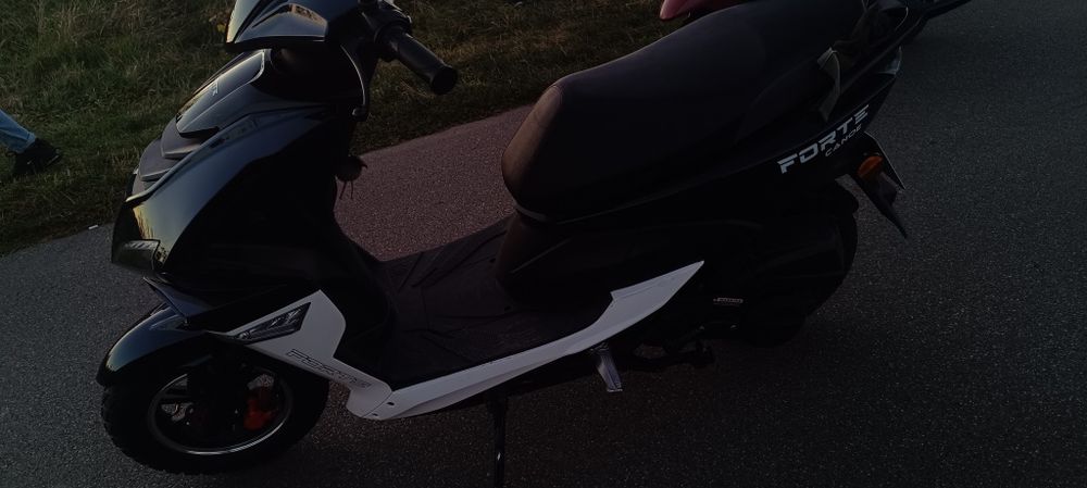 Скутер forte kanoe 150