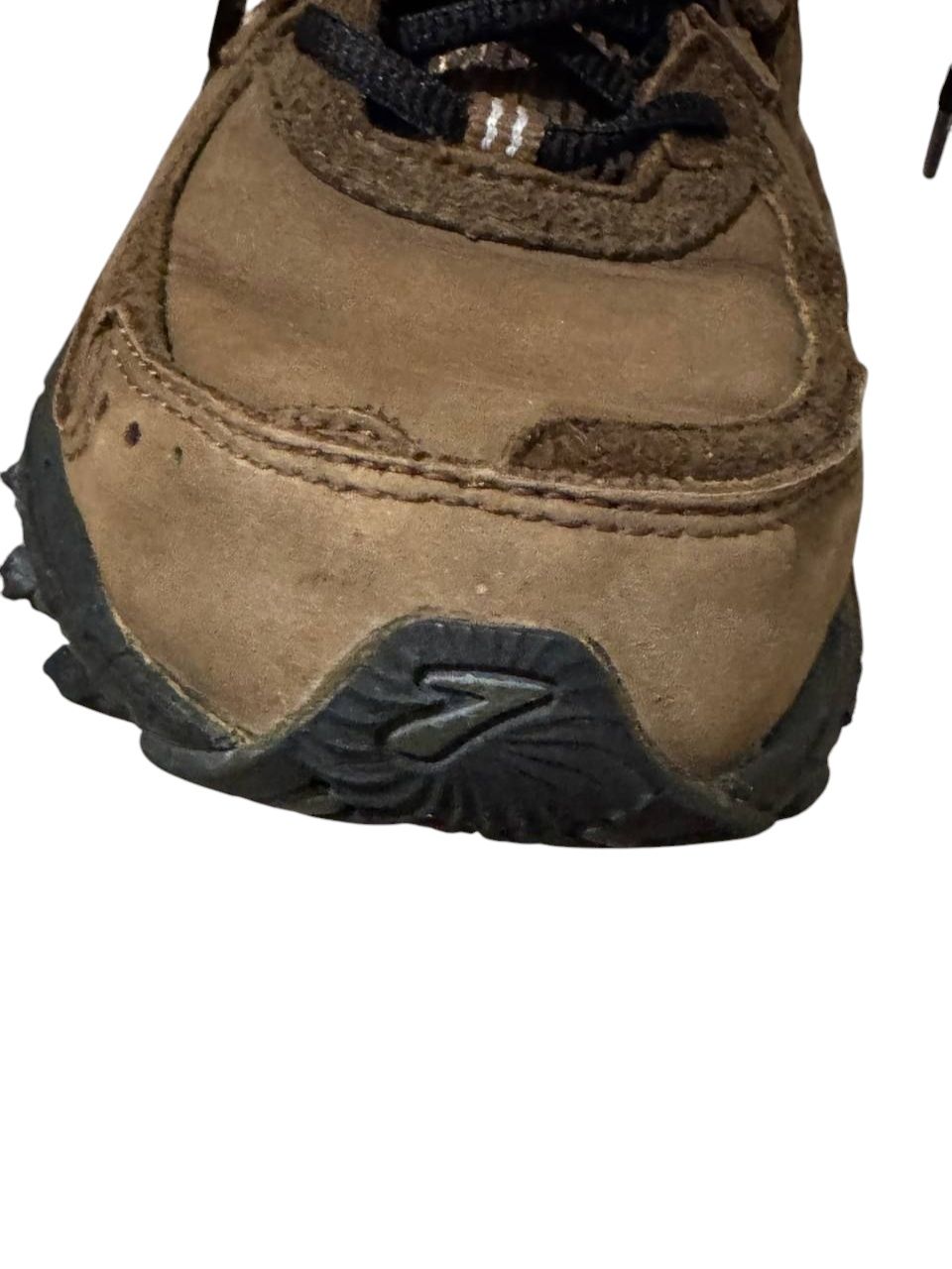Brooks, brown shoes