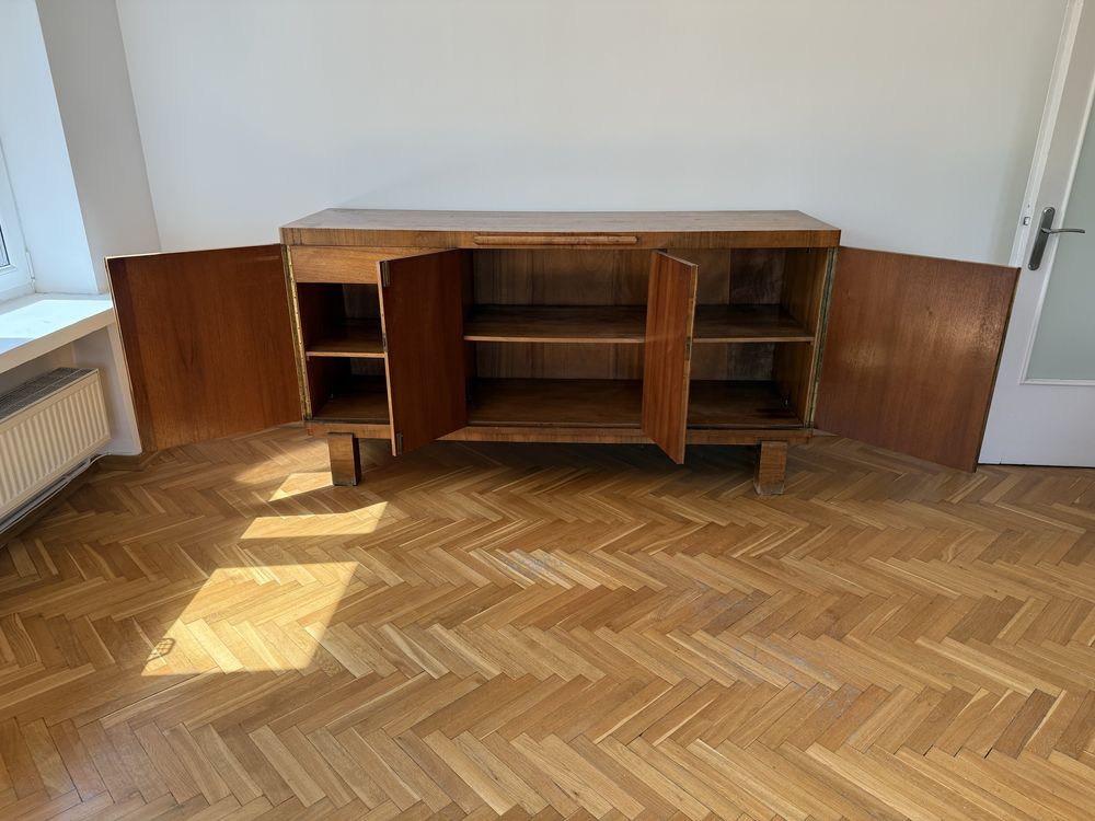 Komoda z drewna, solidny mebel