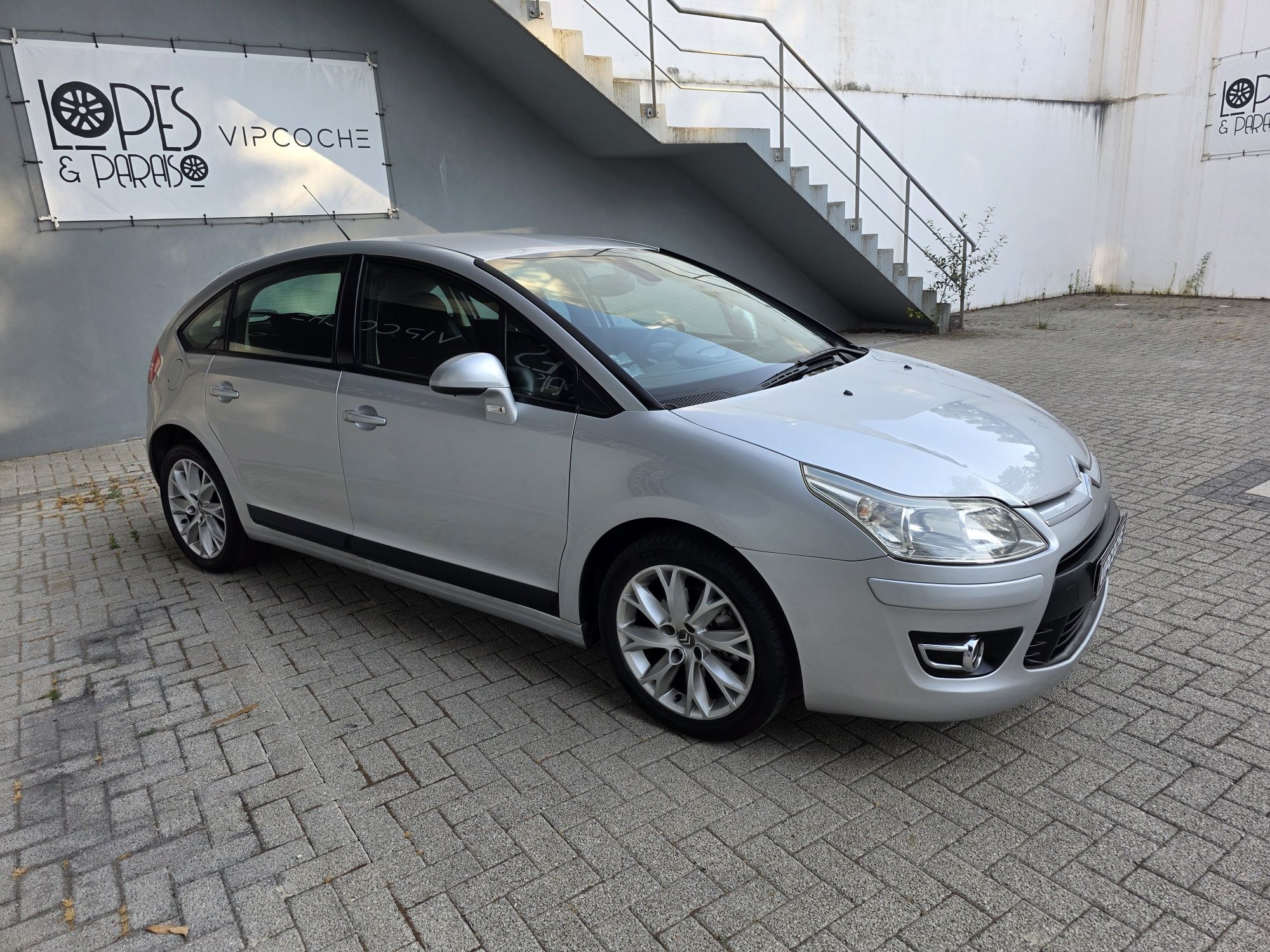 Citroen C4 VTR Pack 1.6HDI 110CV CAIXA AUTOMÁTICA - Excepcional