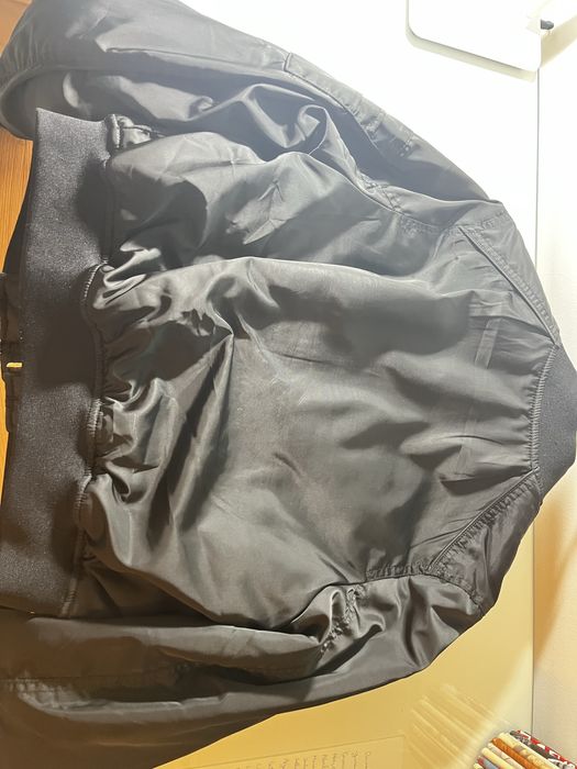 Casaco preto para chuva