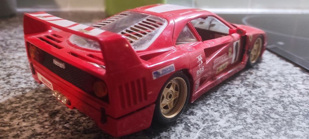 1/18 Ferrari F40 Evoluzione N1 Burago carro coleção miniatura
